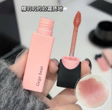 رژلب مات و مخملی گیگی بر