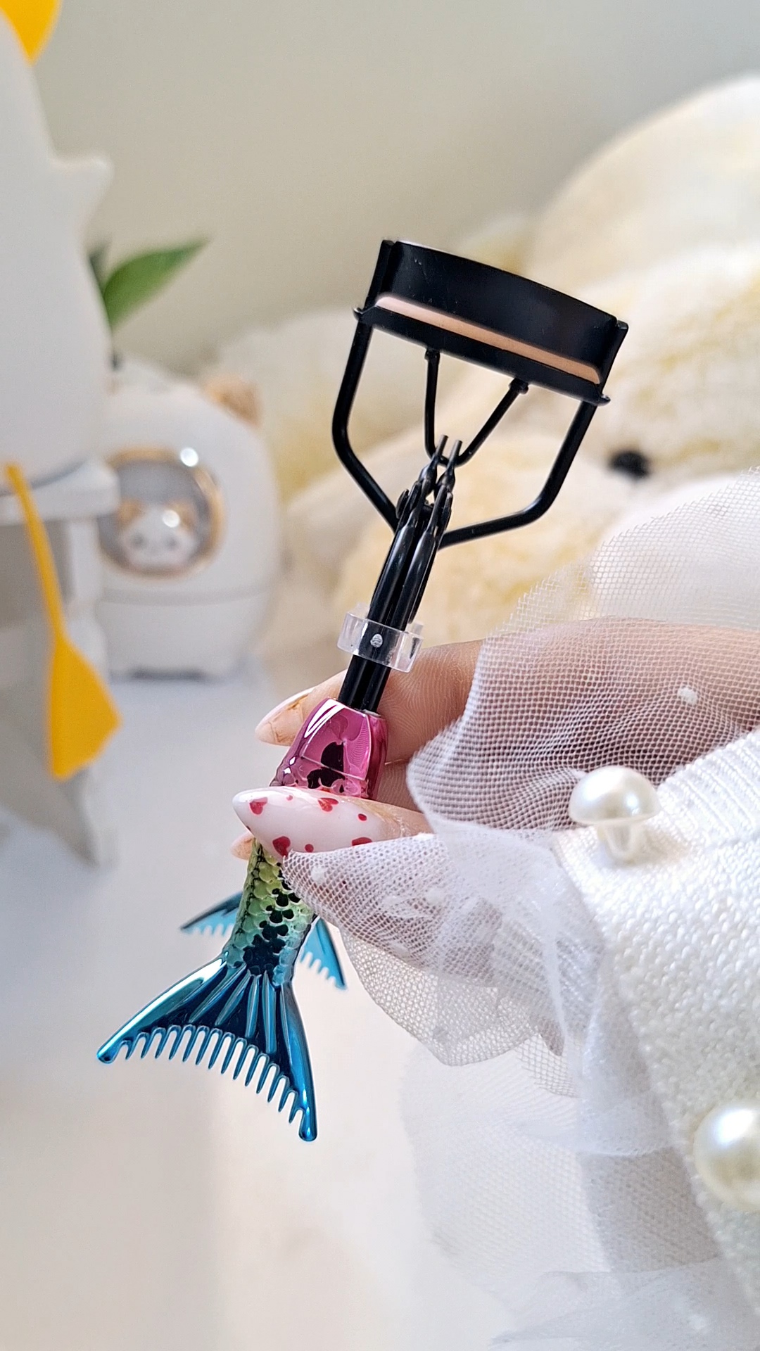 فرمژه پری دریایی شانه دار
