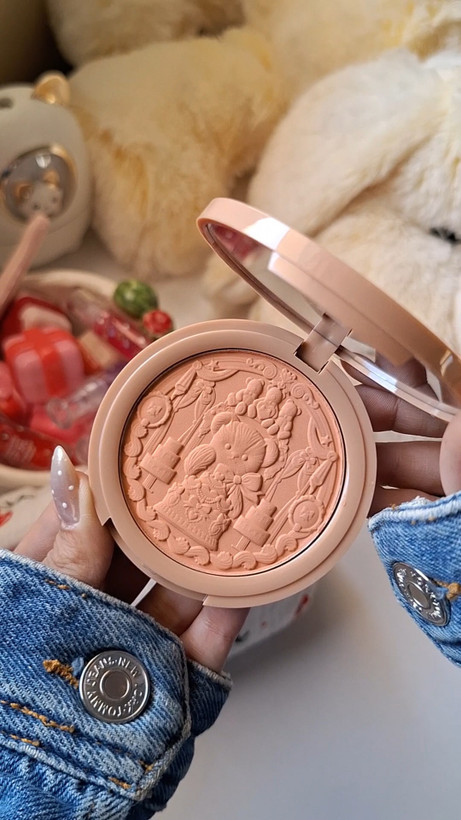 رژگونه فلاور نوز از برند KAPEINE